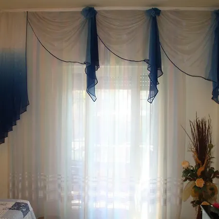 Town Bed & Breakfast *