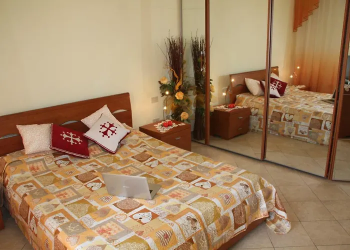 فندق مبيت وإفطار Town بيزا