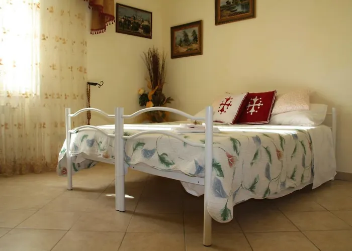 Town Bed & Breakfast *